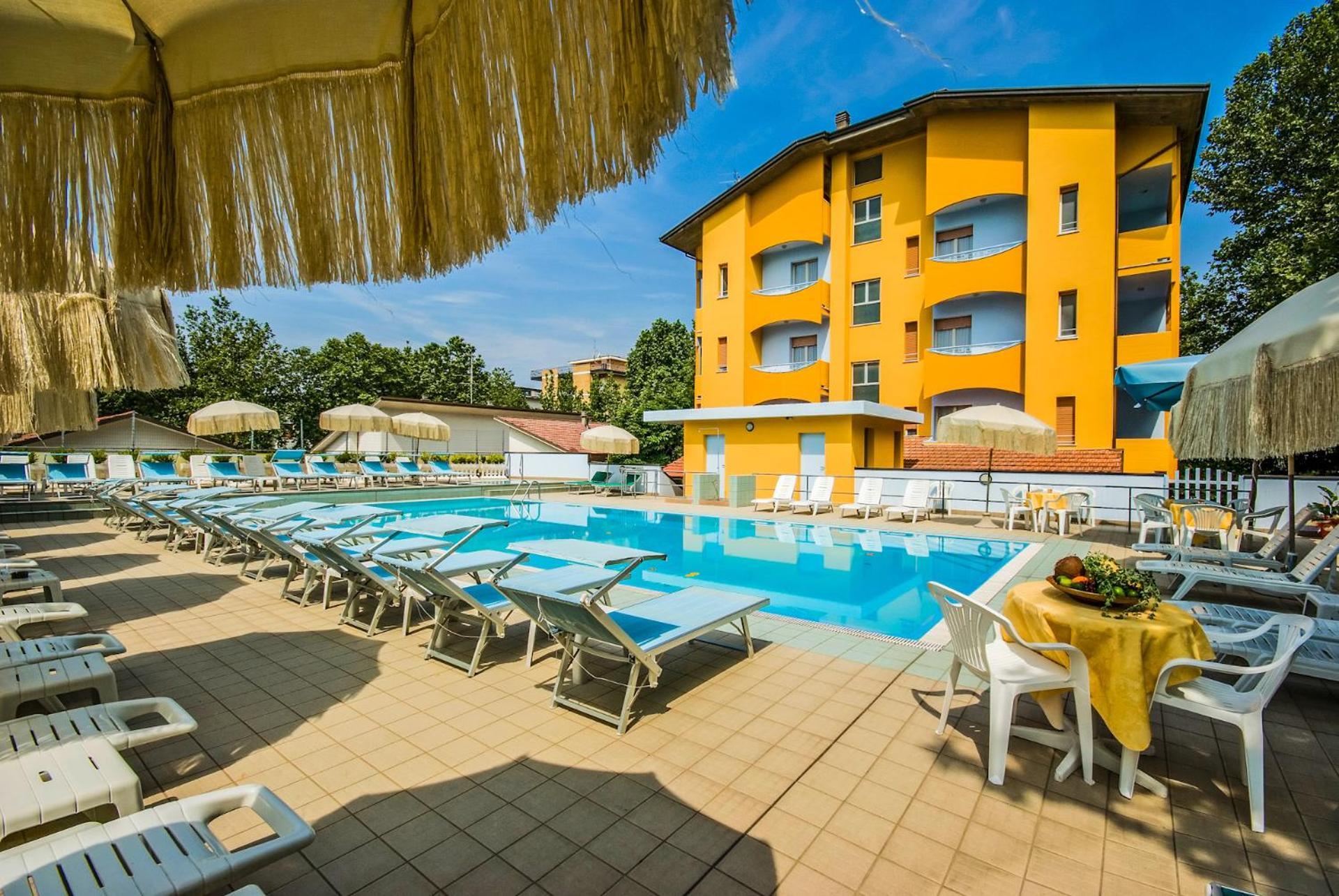 Hotel & Residence Parador Cesenatico Exterior photo